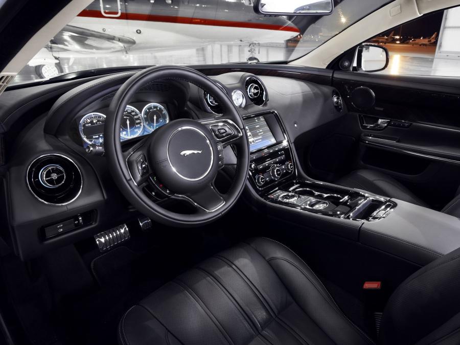  Jaguar XJ Ultimate 2012 года  (фото 9 из 54)